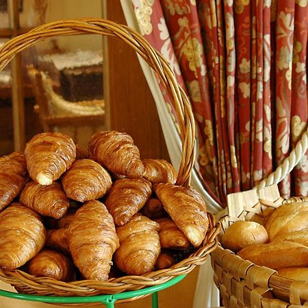 Hotel Au Nid De Cigognes Ostheim Dış mekan fotoğraf